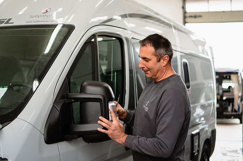 Reparatur in der Caravan-Werkstatt Seltenhofer in Regensburg